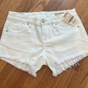 BlankNYC white shorts. Size 24 NEW w/ Tags